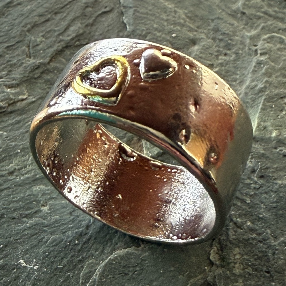 Silver-tone Hammered Chunky Ring with Heart Detail Size 12